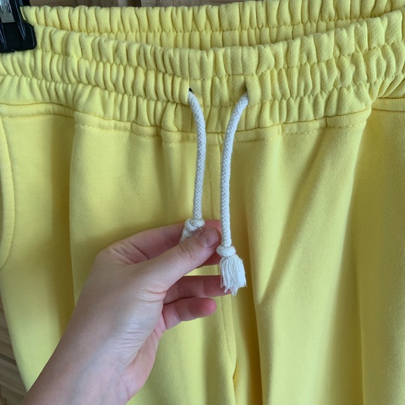 Tracksuit - Picture 5 of 5